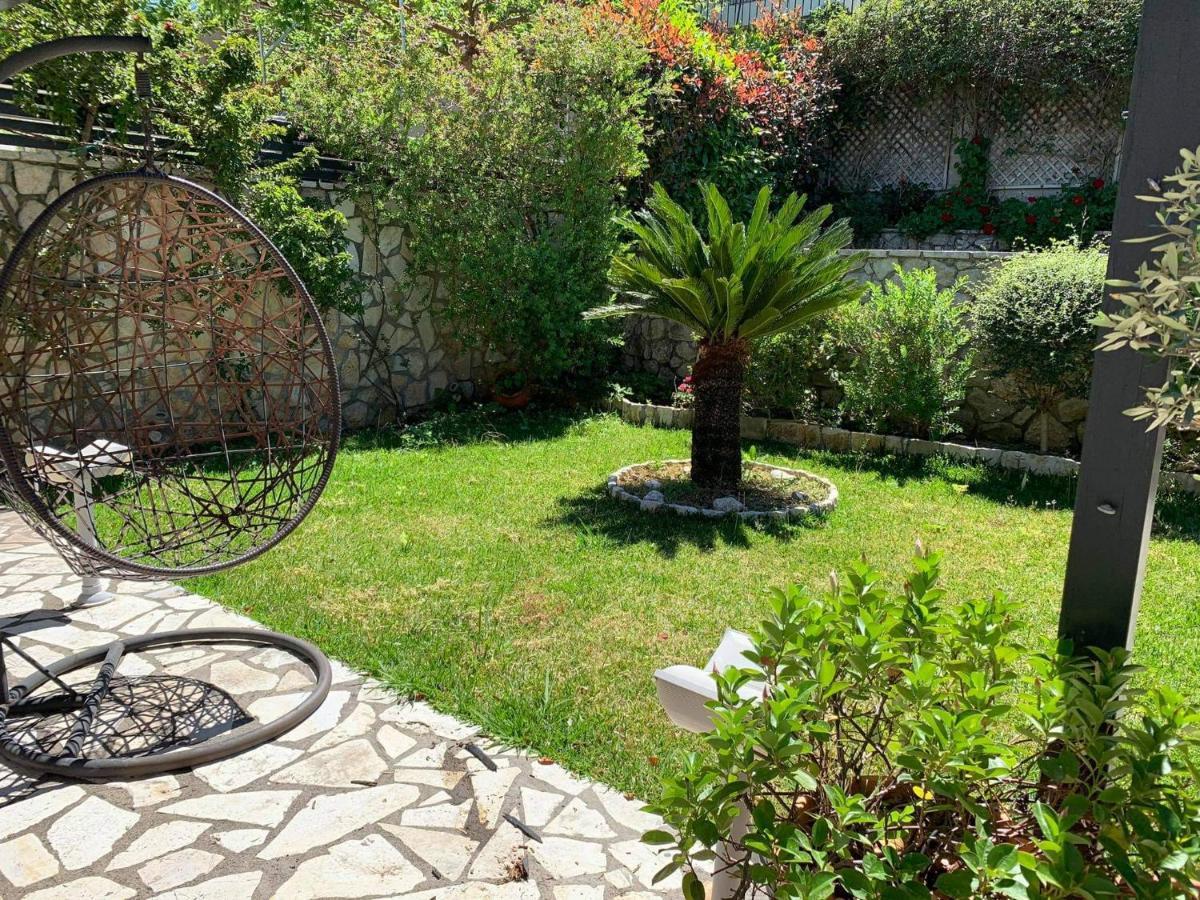 Villa Theosis Nikiana Bagian luar foto
